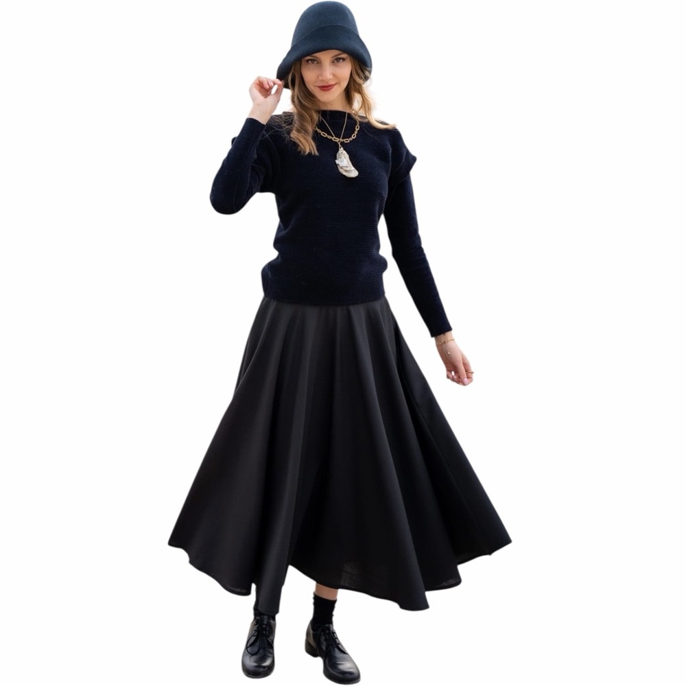 Agnes B. Black A-Line Midi Skirt